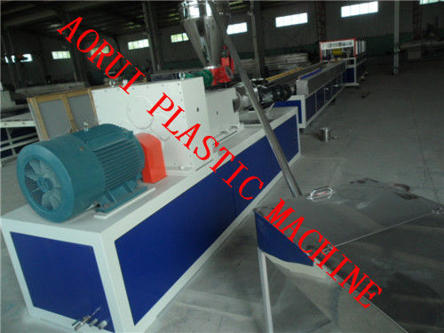 Linha de produção gêmea do perfil do parafuso WPC, máquina plástica de madeira da extrusão do PVC