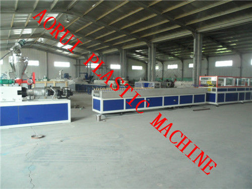 Máquina da extrusão do perfil do corredor de WPC, máquina do perfil dos PP/PE