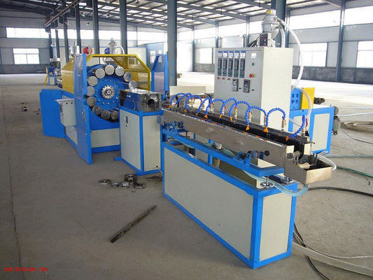 Bom preço. O fio de aço reforçou a extrusora de parafuso do gêmeo da tubulação do PVC, maquinaria reforçada PVC da tubulação on-line