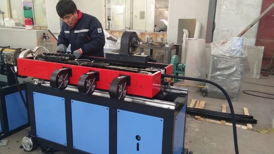 Bom preço. A linha plástica durável da extrusão da tubulação/parede dobro do PE corrugou a tubulação que faz a máquina on-line