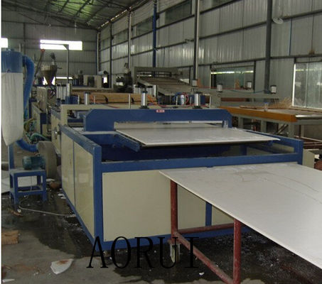 Bom preço. A máquina da placa da espuma da construção do PVC, cozinha espumou linha da extrusão da placa para Furnitiure on-line