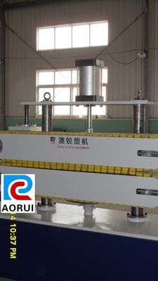 Bom preço. Linha plástica da extrusão da tubulação da drenagem da água de esgoto, máquina plástica da fabricação da tubulação on-line