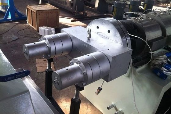 Bom preço. Linha de produção dobro aprovação da tubulação do Pvc da máquina da extrusora de parafuso do ISO do CE on-line