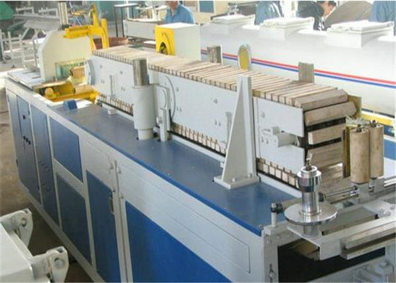 Bom preço. Linha plástica da extrusão do perfil do PVC para a porta do Pvc e Windows que faz a máquina on-line