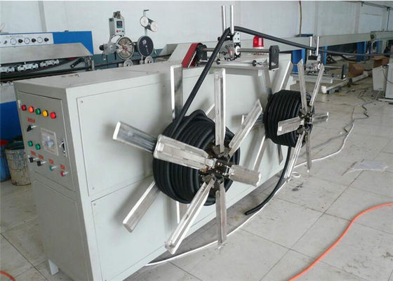 Bom preço. Máquina plástica da extrusora de parafuso do gêmeo da tubulação do PE para tubulação ondulada da única parede on-line
