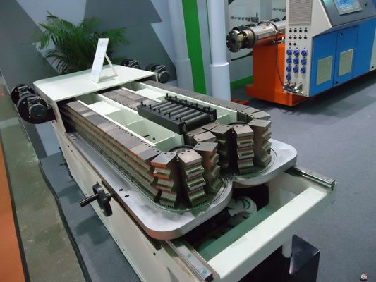 Bom preço. Máquina ondulada da tubulação da única parede, linha ondulada elevado desempenho da extrusão da tubulação on-line