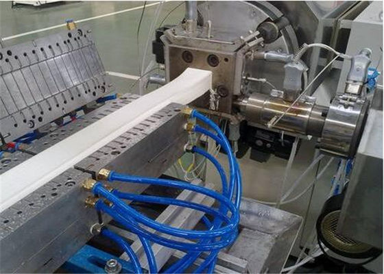 Bom preço. Linha plástica 380V 50HZ da extrusão do perfil do parafuso do dobro do controle do PLC on-line