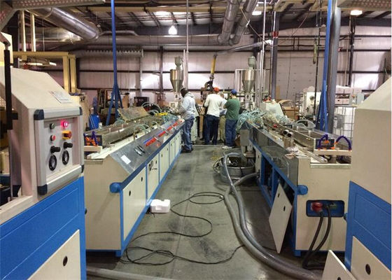 Bom preço. Linha de produção linha plástica de Prodile da janela do perfil do PVC WPC da extrusão do perfil on-line