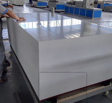 Bom preço. Máquina dupla da extrusora de parafuso da placa automática da espuma de Celuka para a placa da mobília on-line