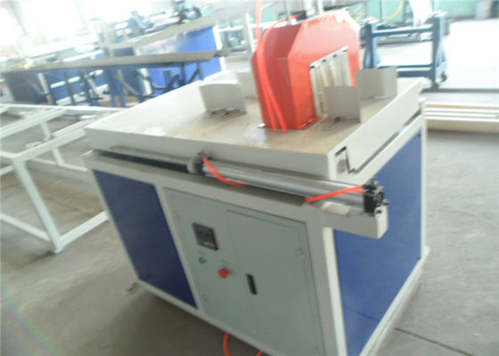 Bom preço. O PVC dobra a tubulação corrugada parede que faz a extrusão plástica para alinhar 55kw 380V 50HZ on-line