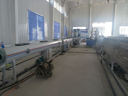 Bom preço. O tubo plástico da água de esgoto do HDPE que faz a máquina o PE PP da extrusora de único parafuso canaliza a linha de produção on-line