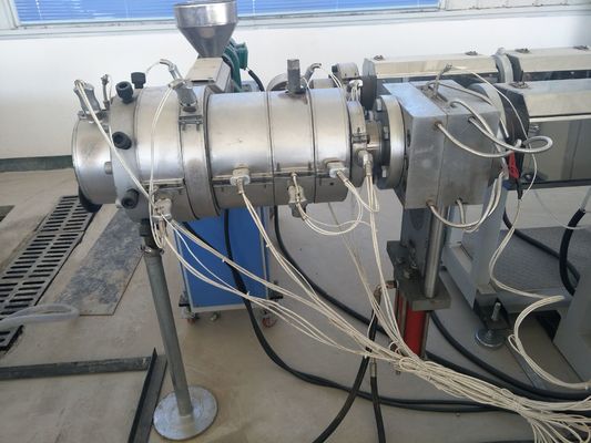 Bom preço. Linha de produção plástica da tubulação do HDPE PPR do PE com a garantia de 1 ano, de baixo nível de ruído on-line