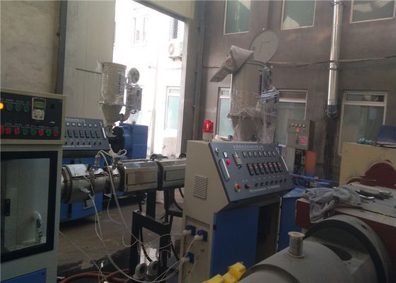 Bom preço. Máquina plástica da extrusão da tubulação do PE, tubo plástico da tubulação espiral do carbono que faz a máquina on-line