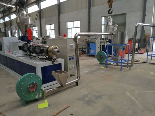 Bom preço. Máquina plástica dos grânulo do corte quente do PVC, linha de produção gêmea da granulação do parafuso on-line