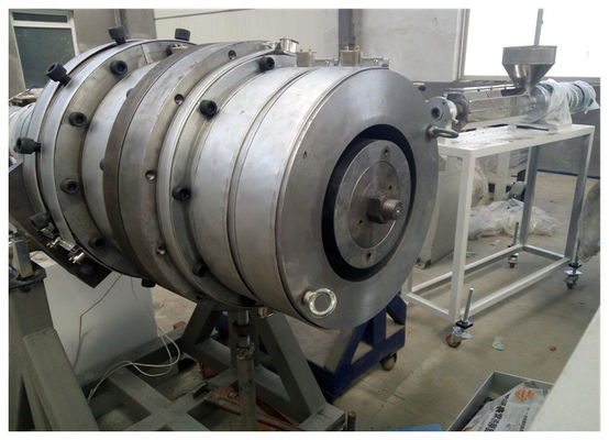 Linha de produção de tubos PP PE PPR de 16 mm a 63 mm, máquina de produção de tubos PE de extrusão de parafuso único