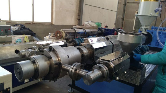 Bom preço. Linha plástica agrícola 500KG/H da extrusão da tubulação do LDPE PMP (produção máxima possível) para o fornecimento do gás on-line