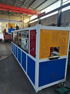 Bom preço. Linha plástica dobro controle da extrusão do perfil do PVC WPC do parafuso do PLC on-line