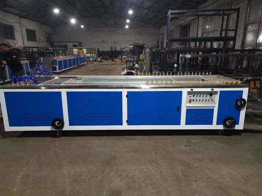 Bom preço. linha de produção do perfil de 380V 22kw 150kg/H UPVC WPC on-line